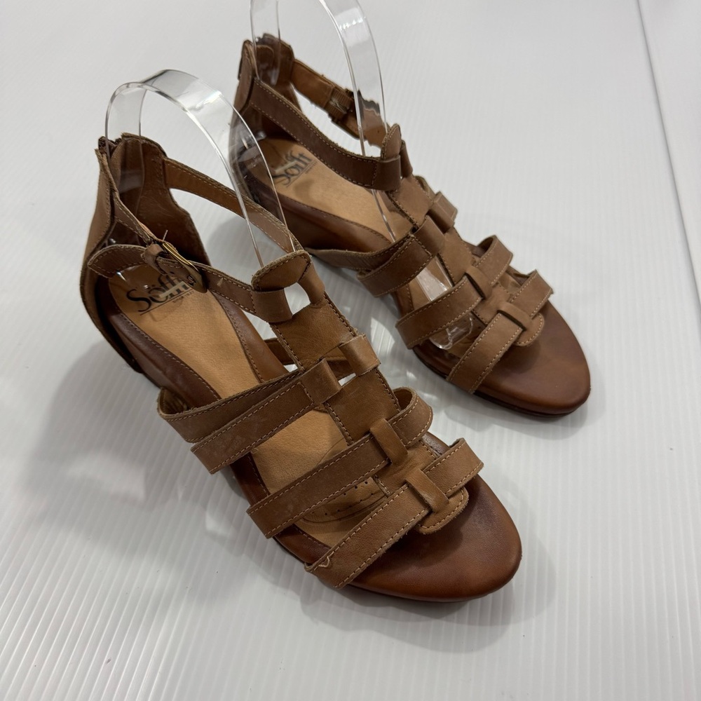 57. Women’s Sofft Tan‎ Strappy Sandals (8)